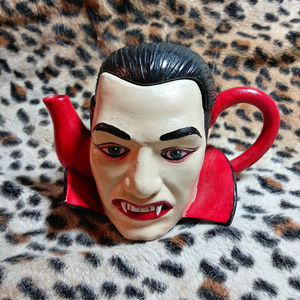 Vampire Tiny Teapot